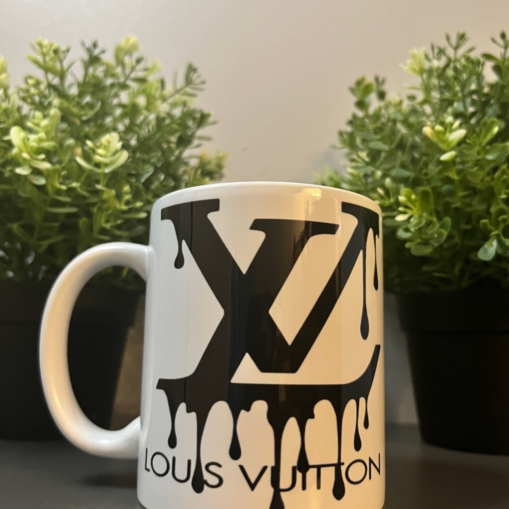 Louis Mug - Picture 3 of 3